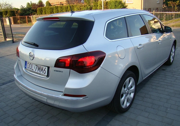 Opel Astra cena 33790 przebieg: 160773, rok produkcji 2013 z Praszka małe 667